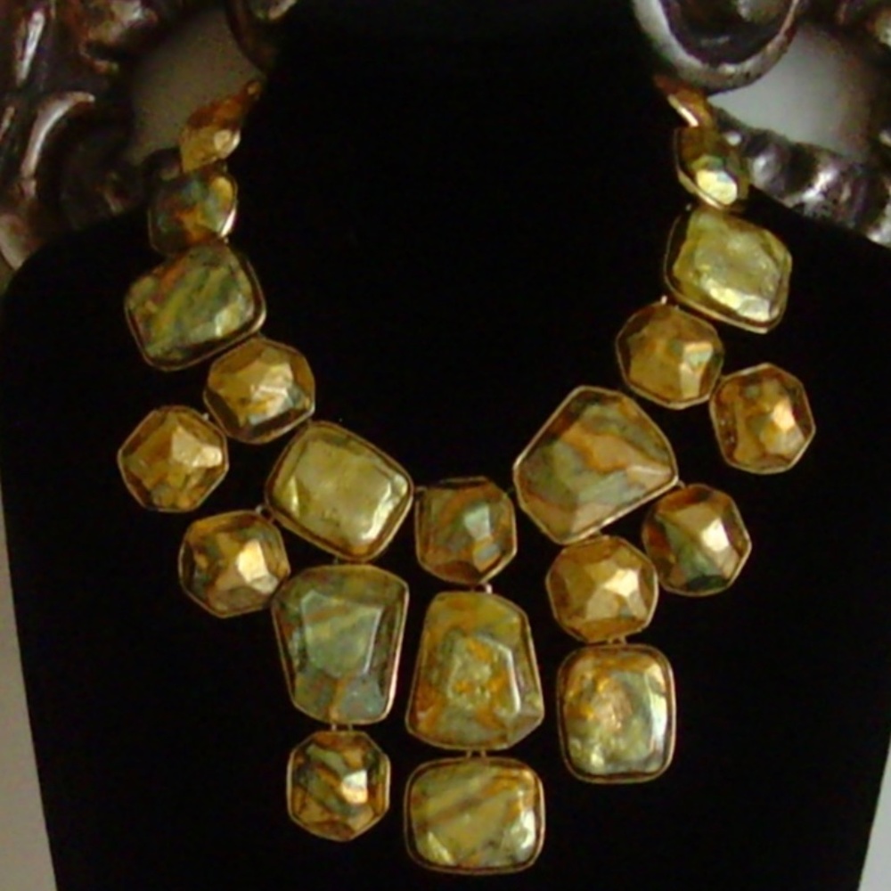 Kenneth J Lane Bib Necklace - Picture 4 of 16